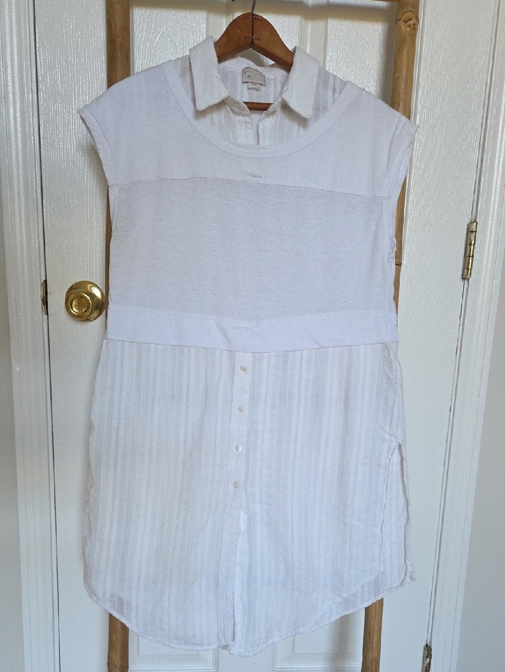 Anthropologie Long Shirt Button Up/T-Shirt White Small